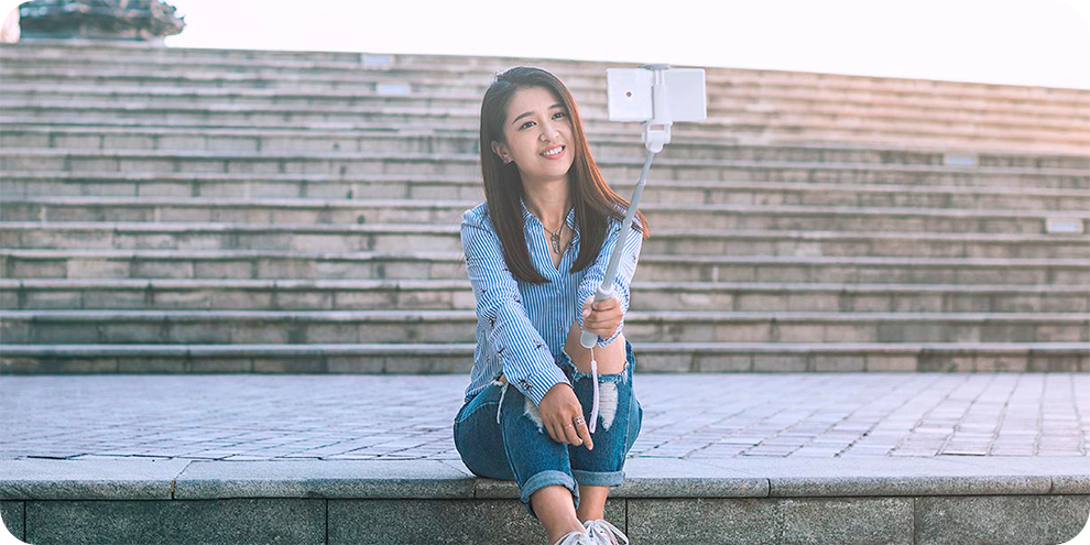 Монопод для селфи Xiaomi Mi Bluetooth Selfie Stick (LYZPG01YM)